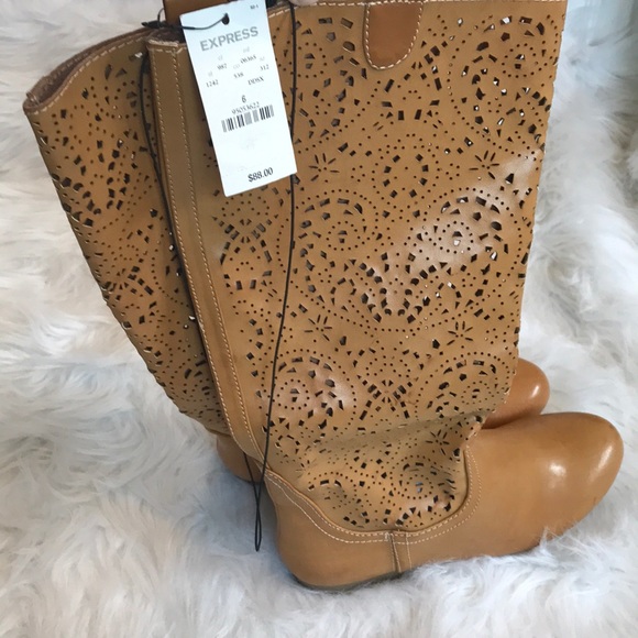 Size 6•laser cut•Express• tan boots• NWT - Picture 7 of 8